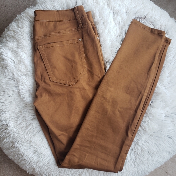 🌺3/$35 RW&CO Natalie Jegging